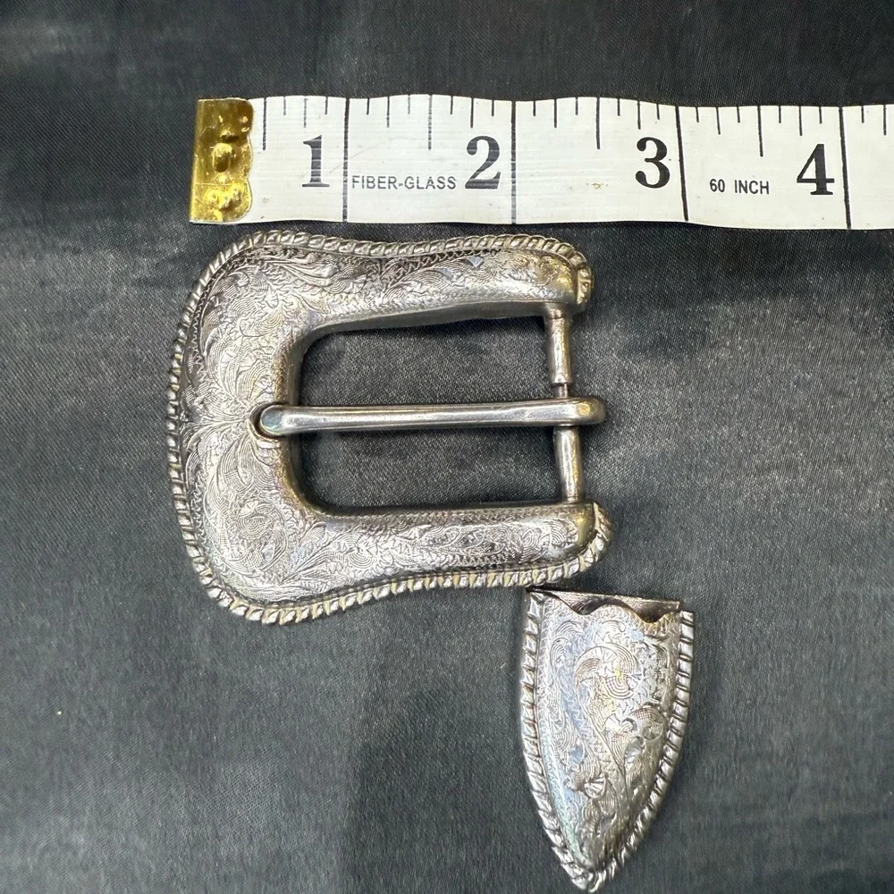 Nickel Western Cowboy Belt Buckle 2 piece set
Flower - Fits 1.5" Belt - Picture 1 of 1